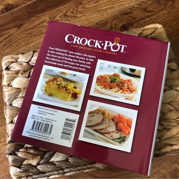 Crock-POT: Favorite Slow Cooker Recipes Hardcover Cookbook - Picture 4 of 4